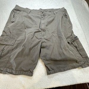 Wrangler Shorts Brown Khaki 42" waist x 10" inseam